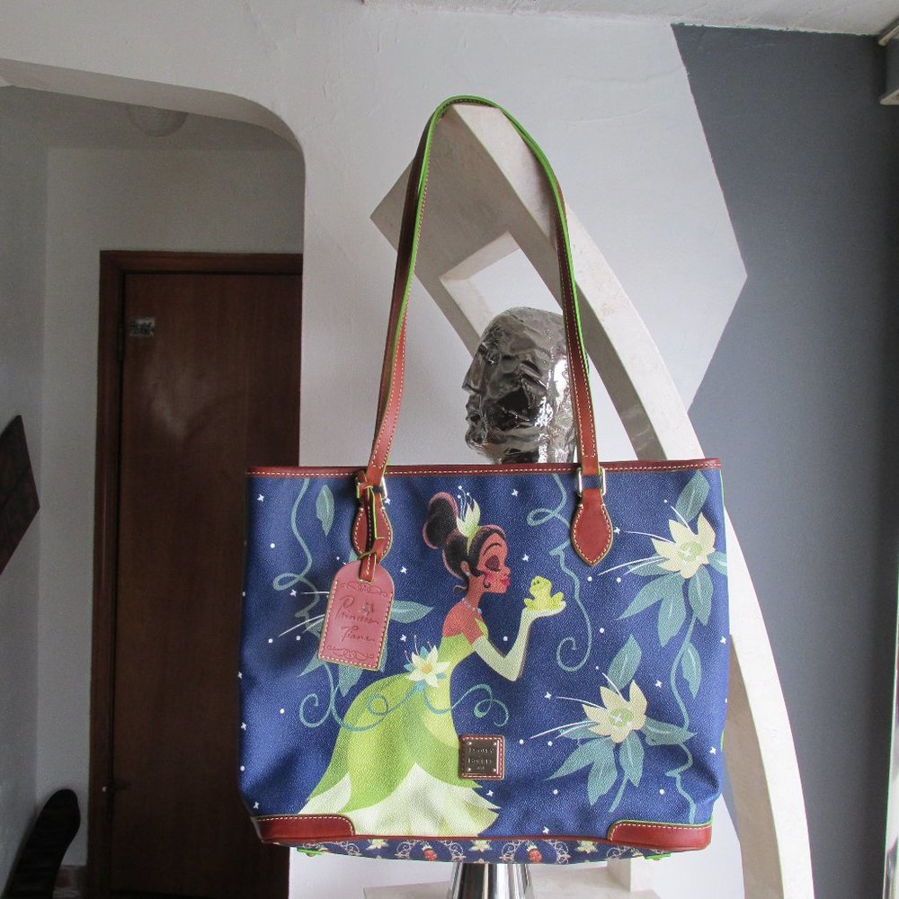 DOONEY & BOURKE PRINCESS TIANA AND THE FROG TOTE BAG